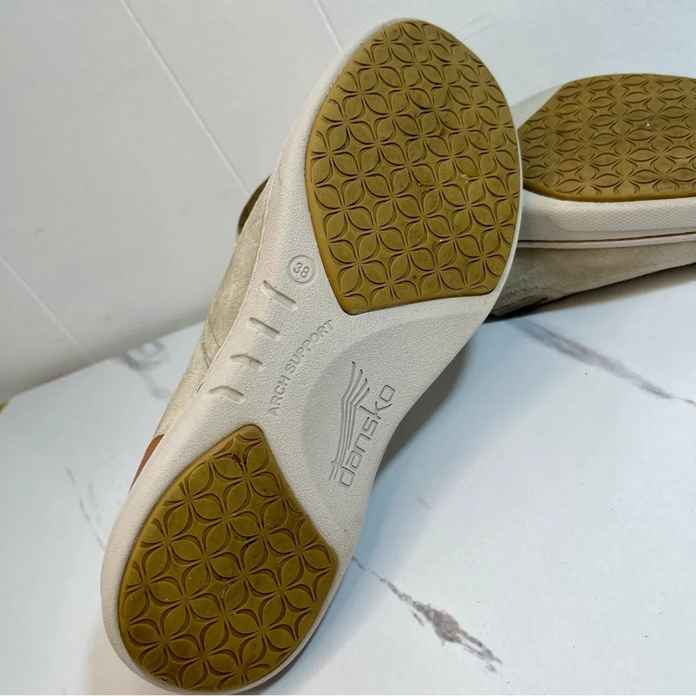 Dansko Beige Suede Leather Slip-on Comfort Sneaker Women's Sz 7.5-8/EU 38 Nurse